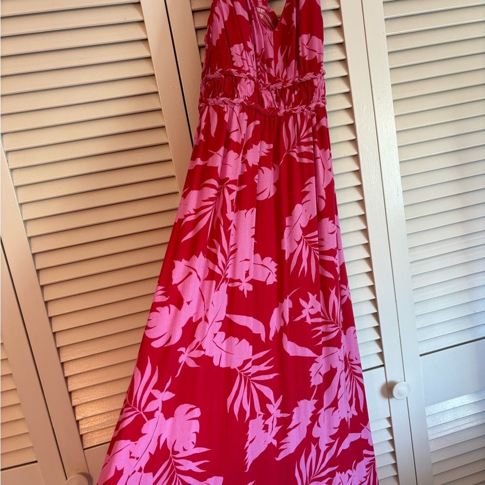 Japna maxi dress in pink multi color. Size S